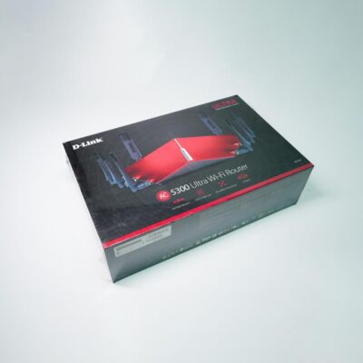 D-Link DIR-895L – Dual-band AC5300 Wi-Fi Router with ultra-fast speeds, tri-band support.