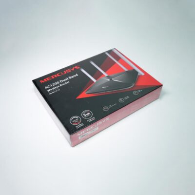 Mercusys AC1200 Dual Band Router – Wi-Fi router with dual-band support.